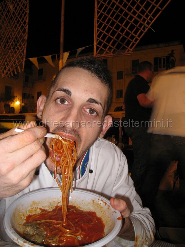 IMG_3329[1].JPG - 52. Calogero Vitellaro Zuccarello - Anche i cuochi mangiano